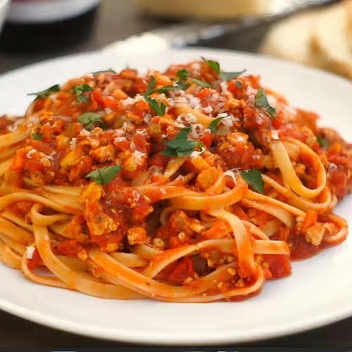 Fettuccine bolognese.