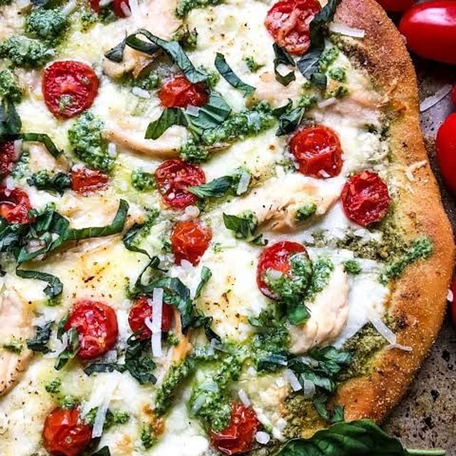 12' Chicken Pesto.