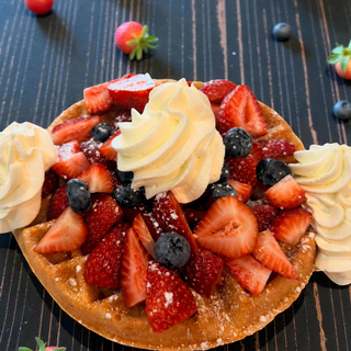 MIXED BERRY WAFFLE