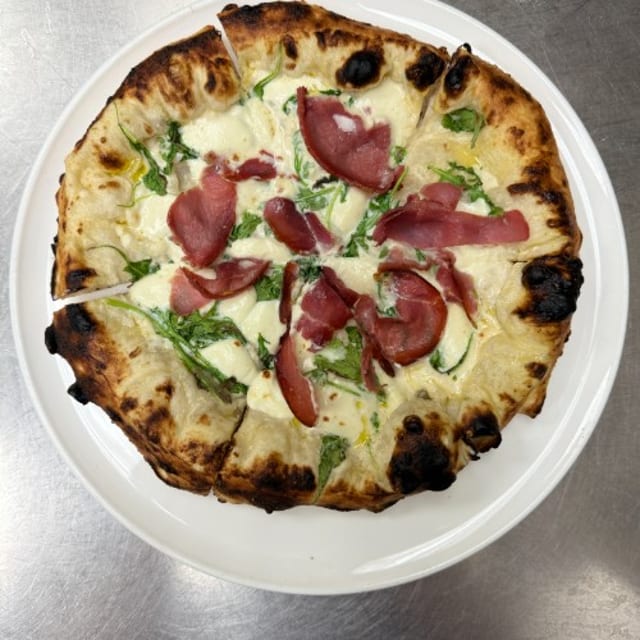 Prosciutto and Arugula Pizza.